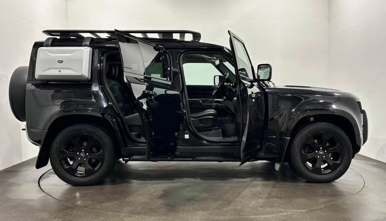 2021 LAND ROVER DEFENDER 110 2021 LAND ROVER DEFENDER 110