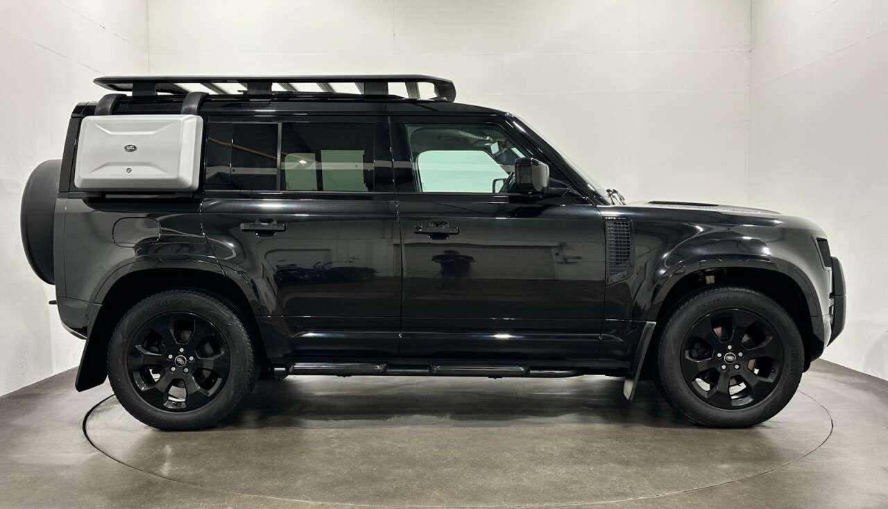 2021 LAND ROVER DEFENDER 110 2021 LAND ROVER DEFENDER 110