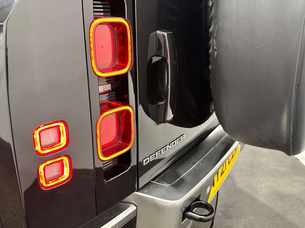 2021 LAND ROVER DEFENDER 110 2021 LAND ROVER DEFENDER 110
