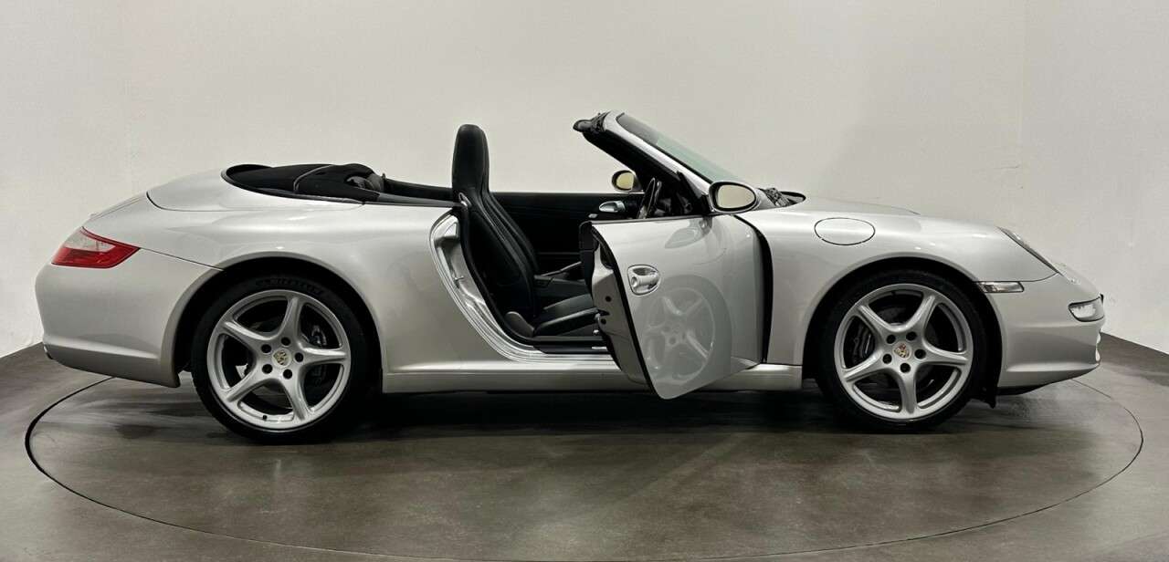 2005 PORSCHE 911 2005 PORSCHE 911