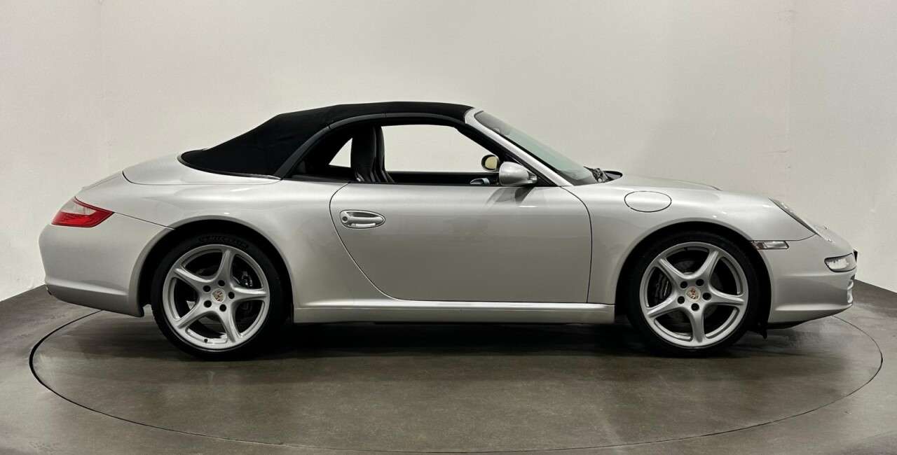 2005 PORSCHE 911 2005 PORSCHE 911