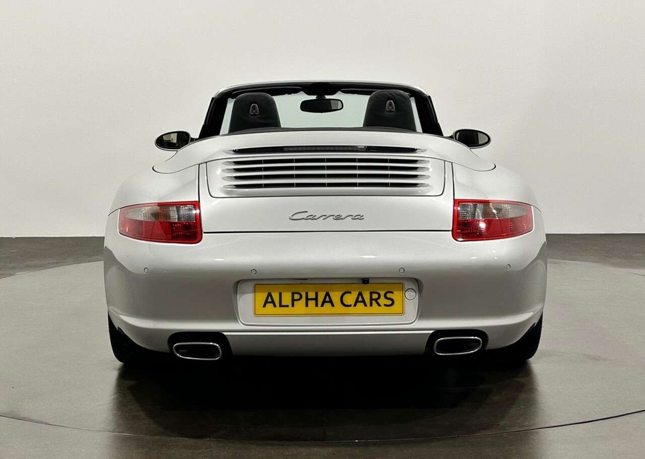 2005 PORSCHE 911 2005 PORSCHE 911