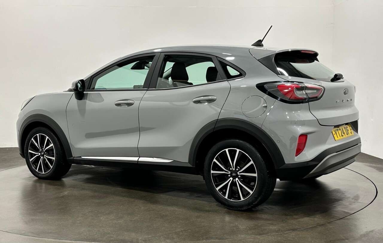 A 2024 FORD PUMA 1.0T EcoBoost MHEV Titanium SUV 5dr Petrol Hybrid DCT Euro 6 (s/s) (125 ps) A 2024 FORD PUMA 1.0T EcoBoost MHEV Titanium SUV 5dr Petrol Hybrid DCT Euro 6 (s/s) (125 ps)