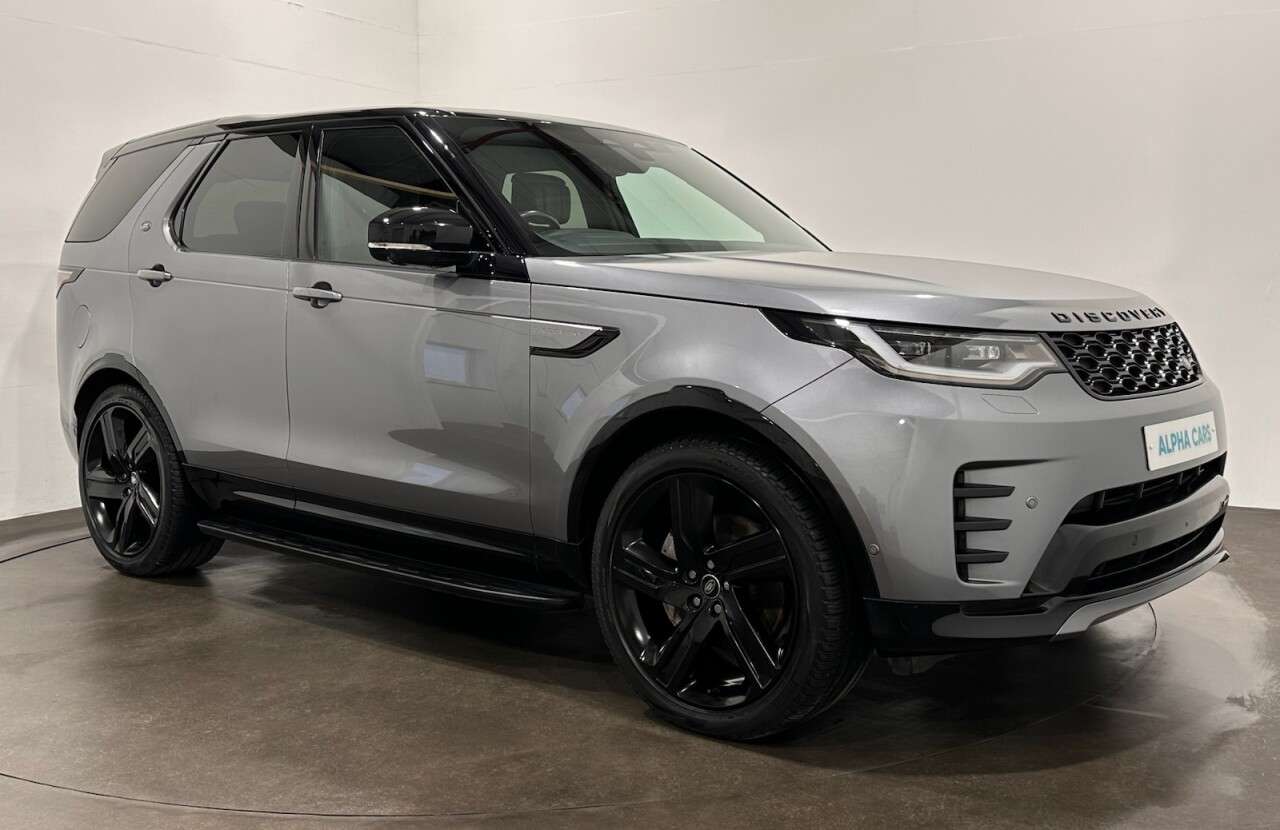 A 2023 LAND ROVER DISCOVERY 3.0 D300 MHEV R-Dynamic HSE SUV 5dr Diesel Auto 4WD Euro 6 (s/s) (300 ps) A 2023 LAND ROVER DISCOVERY 3.0 D300 MHEV R-Dynamic HSE SUV 5dr Diesel Auto 4WD Euro 6 (s/s) (300 ps)