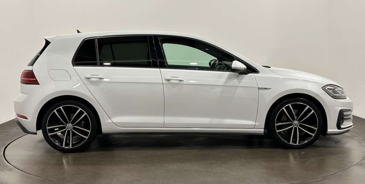 2018 VOLKSWAGEN GOLF 2018 VOLKSWAGEN GOLF