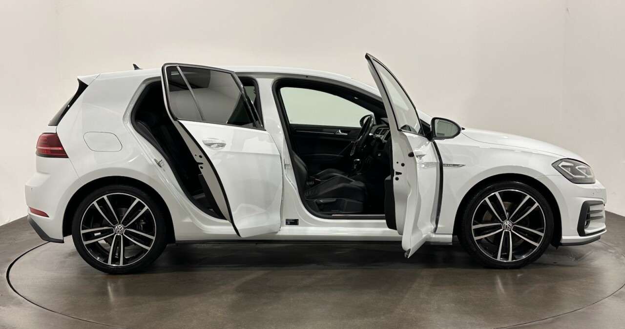 2018 VOLKSWAGEN GOLF 2018 VOLKSWAGEN GOLF