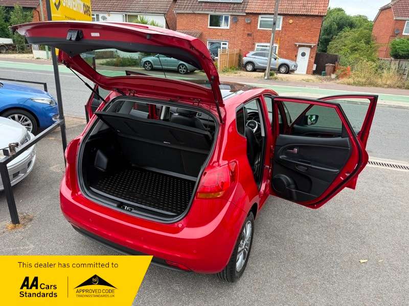 2017 KIA VENGA 2017 KIA VENGA