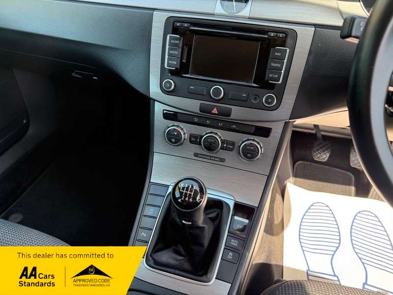 2013 VOLKSWAGEN PASSAT 2013 VOLKSWAGEN PASSAT