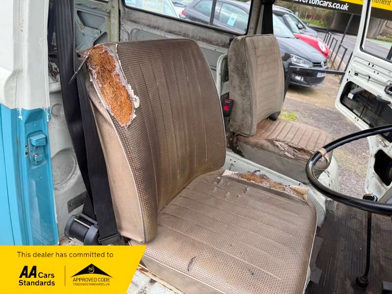 1972 VOLKSWAGEN CAMPERVAN 1972 VOLKSWAGEN CAMPERVAN