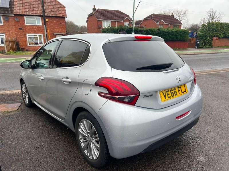 2017 PEUGEOT 208 2017 PEUGEOT 208