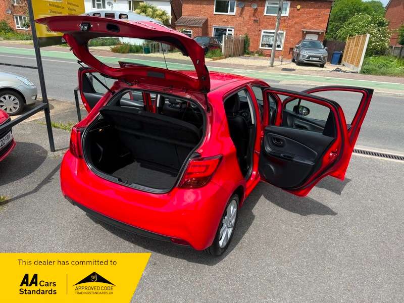 2015 TOYOTA YARIS 2015 TOYOTA YARIS
