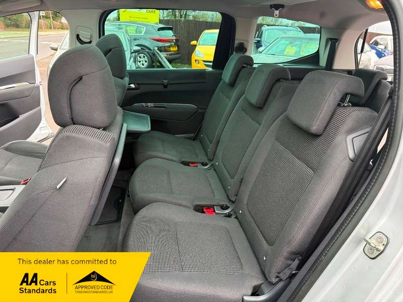 2015 PEUGEOT 5008 2015 PEUGEOT 5008