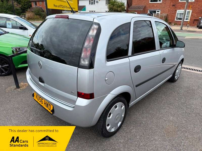 A 2006 VAUXHALL MERIVA LIFE 16V A 2006 VAUXHALL MERIVA LIFE 16V