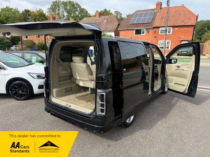 2004 NISSAN ELGRAND 2004 NISSAN ELGRAND