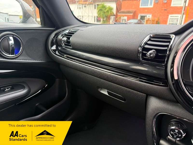 2016 MINI CLUBMAN 2016 MINI CLUBMAN