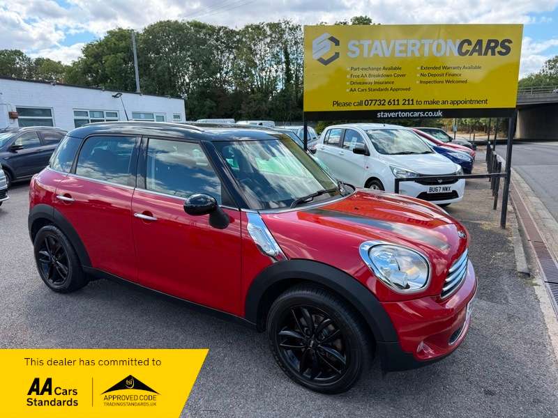 A 2014 MINI COUNTRYMAN COOPER D A 2014 MINI COUNTRYMAN COOPER D