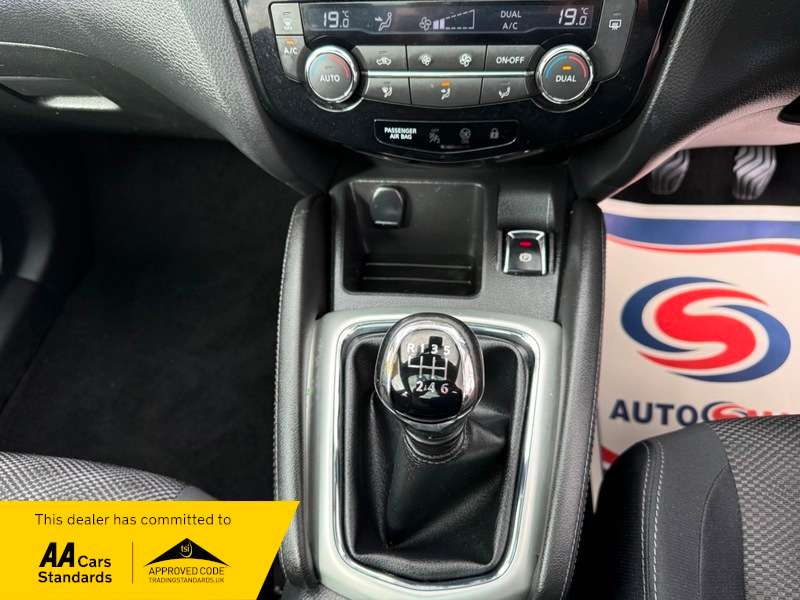 2015 NISSAN QASHQAI 2015 NISSAN QASHQAI