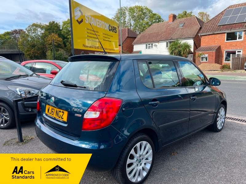 2011 SKODA FABIA 2011 SKODA FABIA