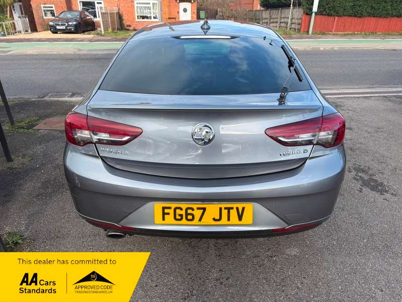 A 2017 VAUXHALL INSIGNIA GRAND SPORT SRI VX-LINE NAV A 2017 VAUXHALL INSIGNIA GRAND SPORT SRI VX-LINE NAV