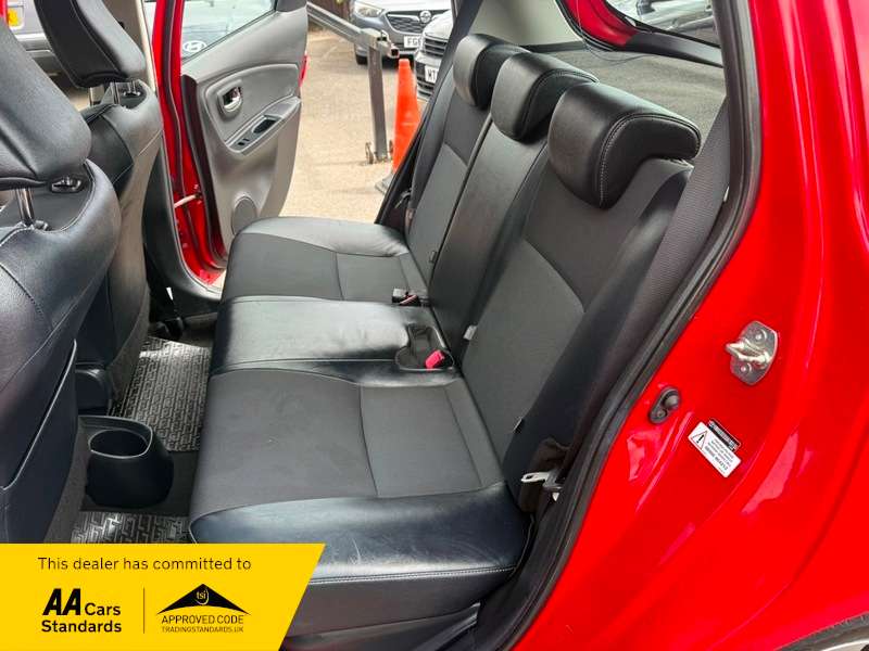 2015 TOYOTA YARIS 2015 TOYOTA YARIS