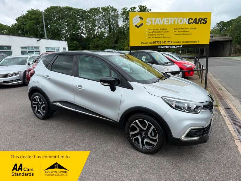 A 2019 RENAULT CAPTUR ICONIC DCI A 2019 RENAULT CAPTUR ICONIC DCI