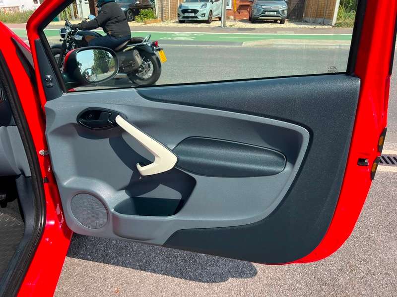 2012 FORD KA 2012 FORD KA