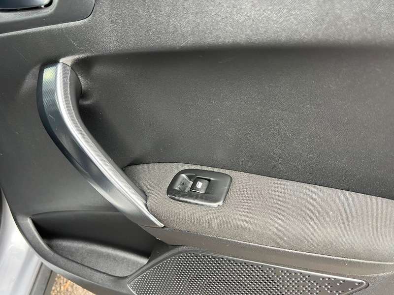 2018 PEUGEOT 2008 2018 PEUGEOT 2008