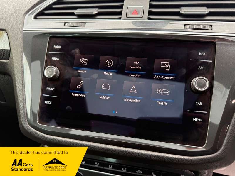 2018 VOLKSWAGEN TIGUAN 2018 VOLKSWAGEN TIGUAN