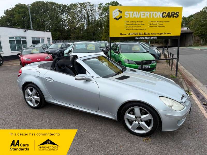 A 2006 MERCEDES SLK 350 A 2006 MERCEDES SLK 350