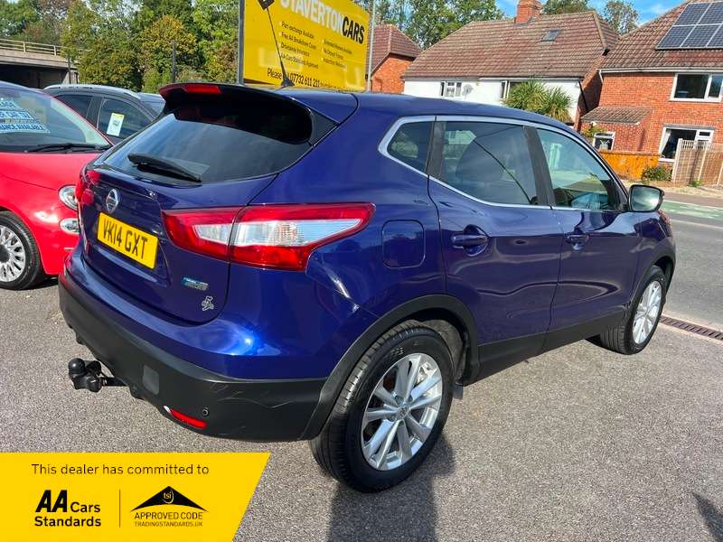 A 2014 NISSAN QASHQAI DCI ACENTA PREMIUM A 2014 NISSAN QASHQAI DCI ACENTA PREMIUM