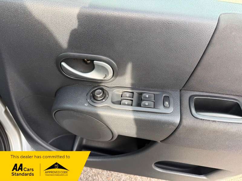 2012 RENAULT MODUS 2012 RENAULT MODUS