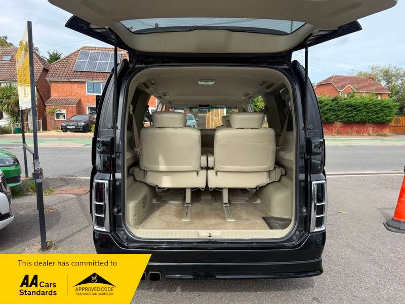 2004 NISSAN ELGRAND 2004 NISSAN ELGRAND