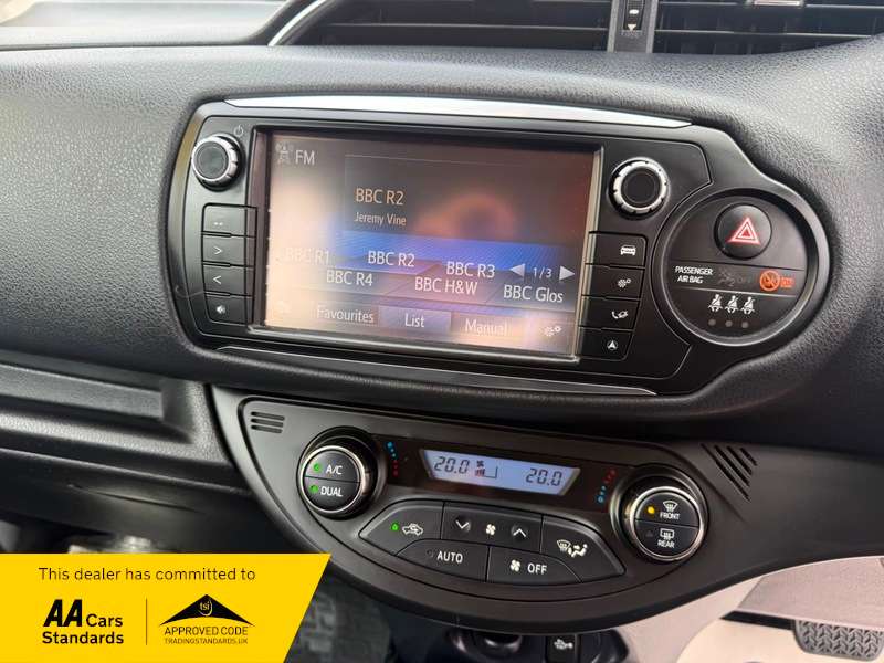 2015 TOYOTA YARIS 2015 TOYOTA YARIS