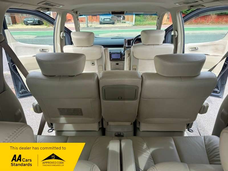 2004 NISSAN ELGRAND 2004 NISSAN ELGRAND