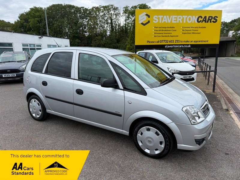 A 2006 VAUXHALL MERIVA LIFE 16V A 2006 VAUXHALL MERIVA LIFE 16V