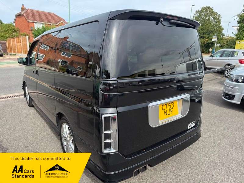 2004 NISSAN ELGRAND 2004 NISSAN ELGRAND