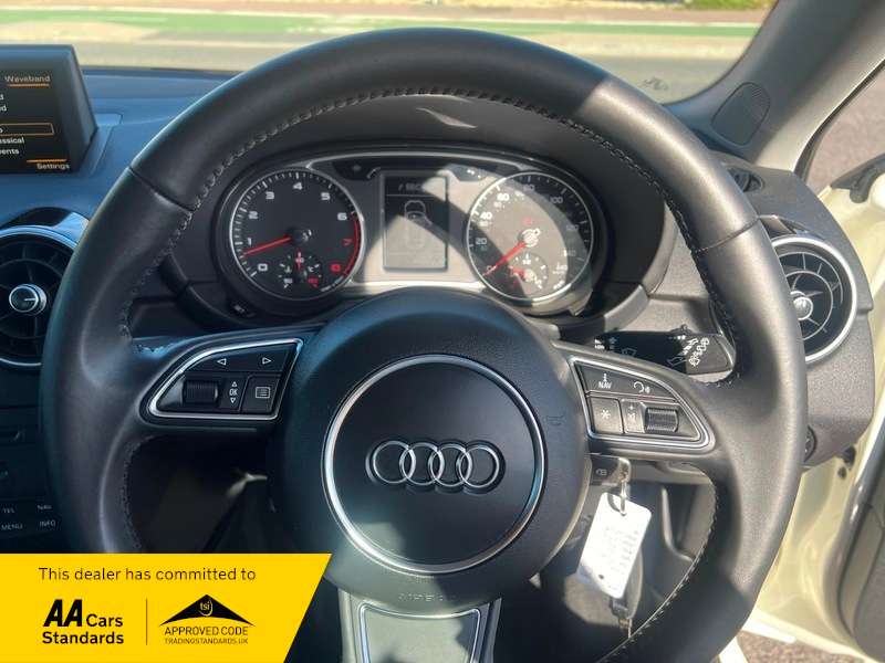 2014 AUDI A1 2014 AUDI A1