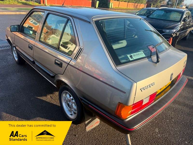 A 1991 VOLVO A 1991 VOLVO