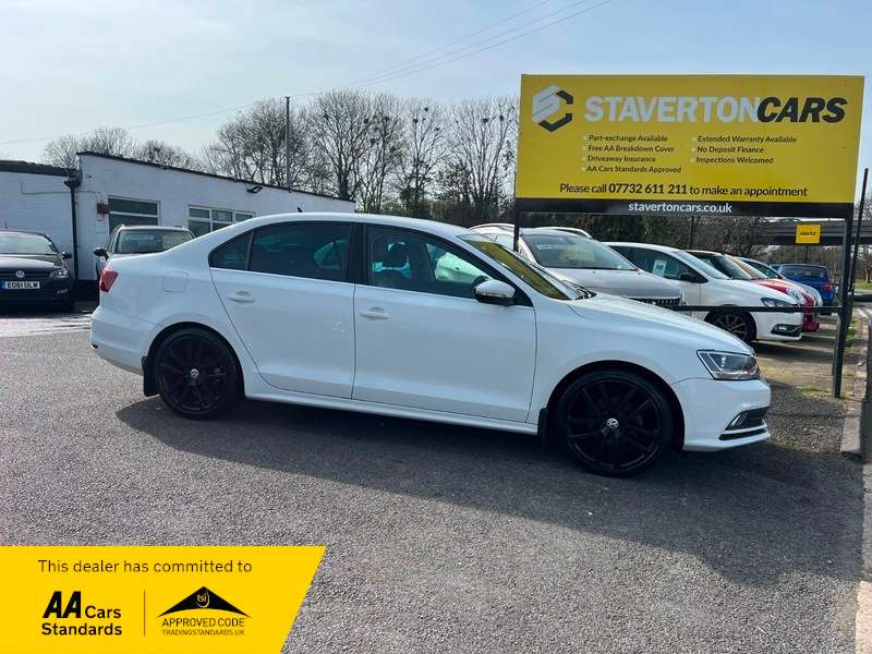 A 2017 VOLKSWAGEN JETTA GT TDI BLUEMOTION TECHNOLOGY DSG A 2017 VOLKSWAGEN JETTA GT TDI BLUEMOTION TECHNOLOGY DSG