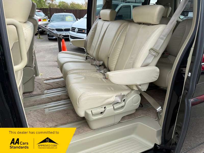 2004 NISSAN ELGRAND 2004 NISSAN ELGRAND