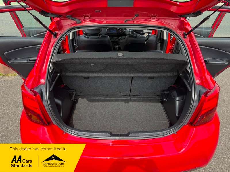 2015 TOYOTA YARIS 2015 TOYOTA YARIS