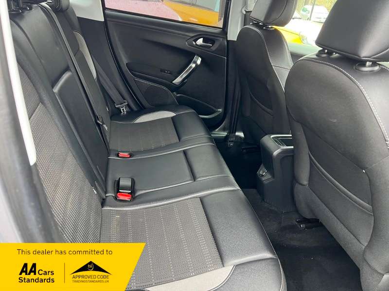 2018 PEUGEOT 2008 2018 PEUGEOT 2008