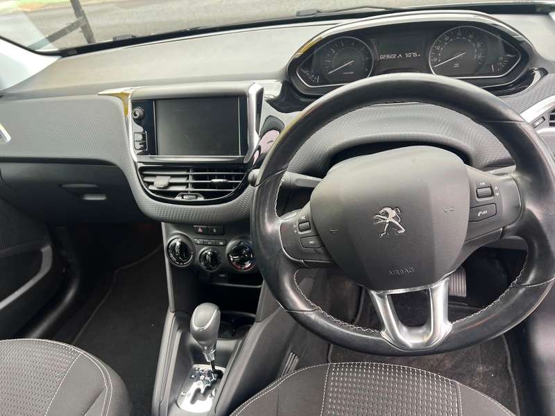 2017 PEUGEOT 208 2017 PEUGEOT 208