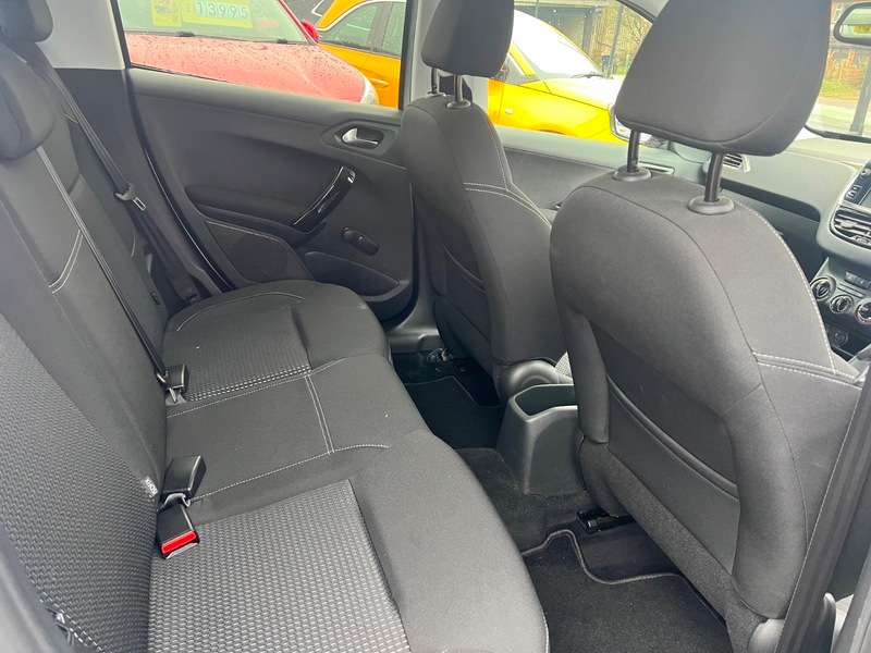 2017 PEUGEOT 208 2017 PEUGEOT 208