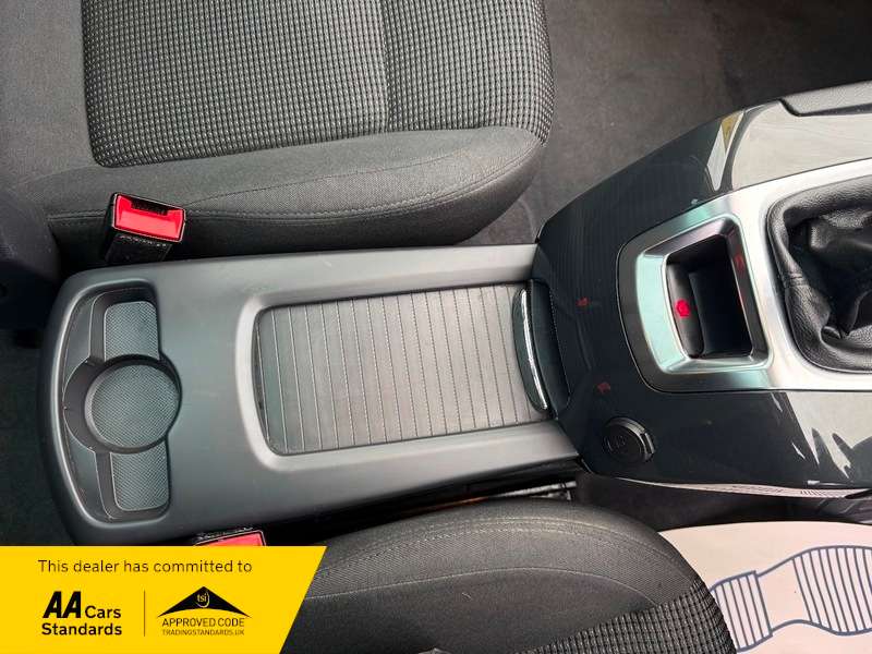 2015 PEUGEOT 5008 2015 PEUGEOT 5008