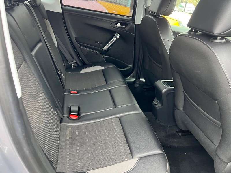 2018 PEUGEOT 2008 2018 PEUGEOT 2008