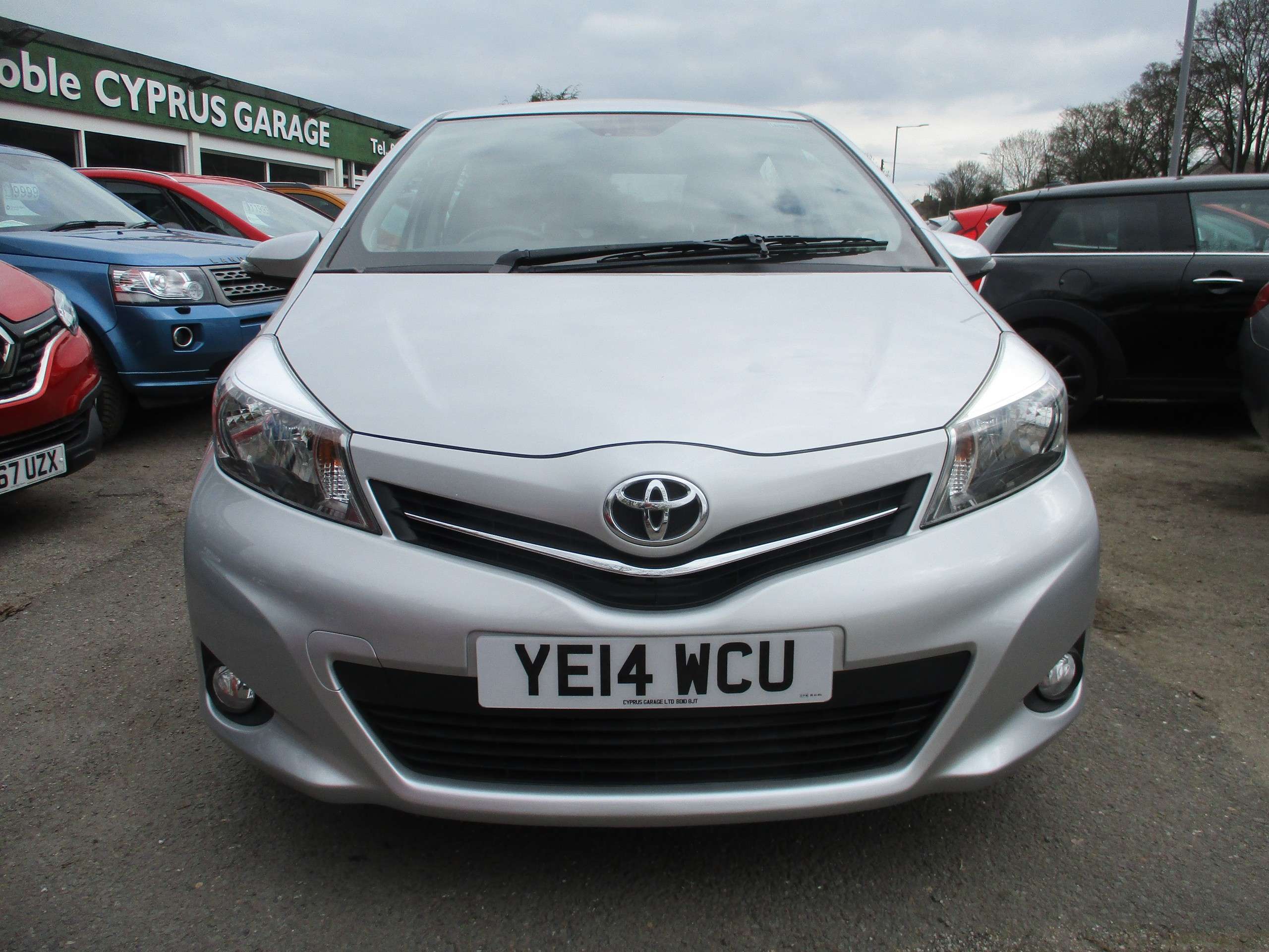 2014 TOYOTA YARIS 2014 TOYOTA YARIS