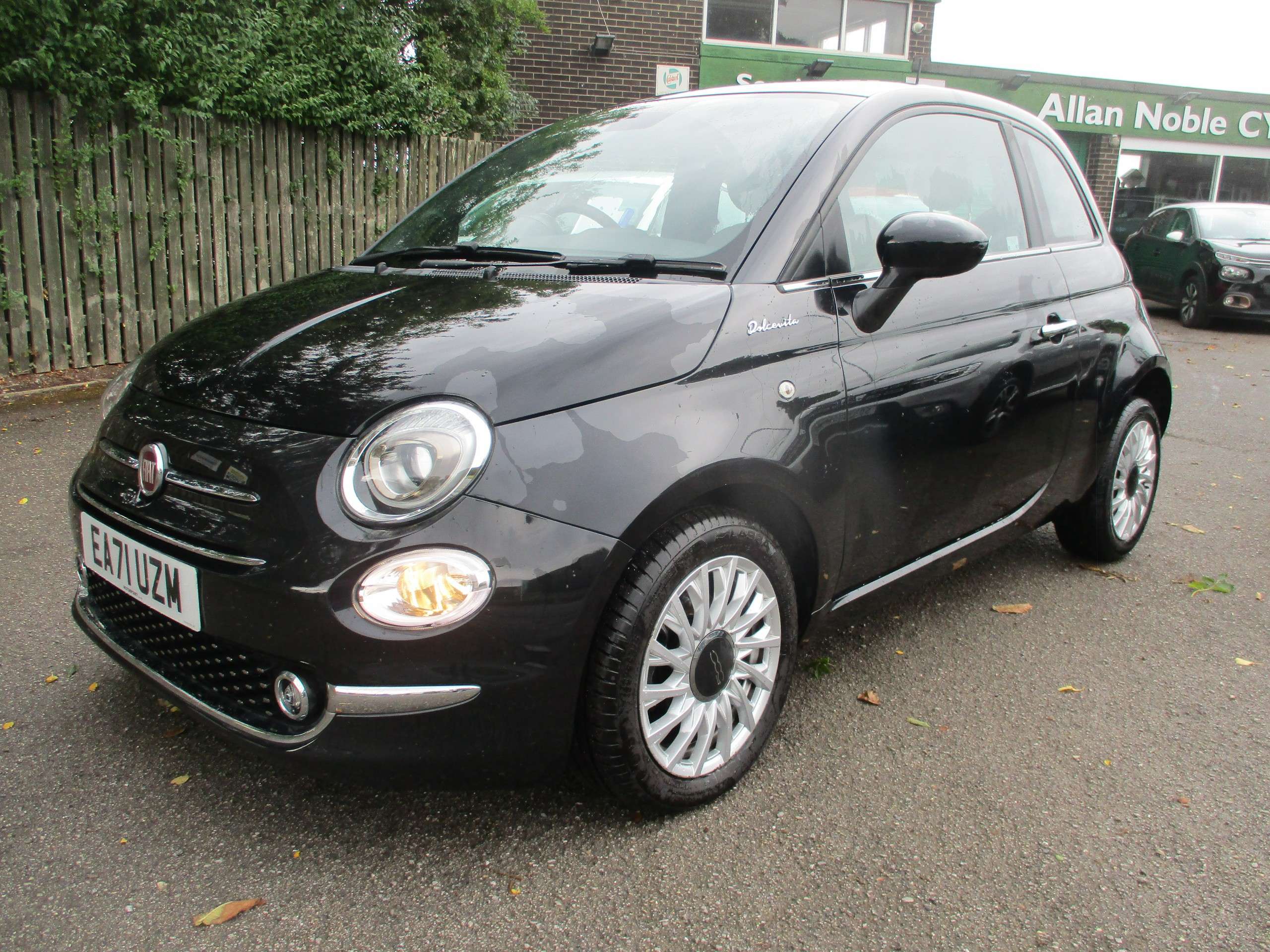 A 2021 FIAT 500 1.0 MHEV Dolcevita Hatchback 3dr Petrol Manual Euro 6 (s/s) (70 bhp) A 2021 FIAT 500 1.0 MHEV Dolcevita Hatchback 3dr Petrol Manual Euro 6 (s/s) (70 bhp)