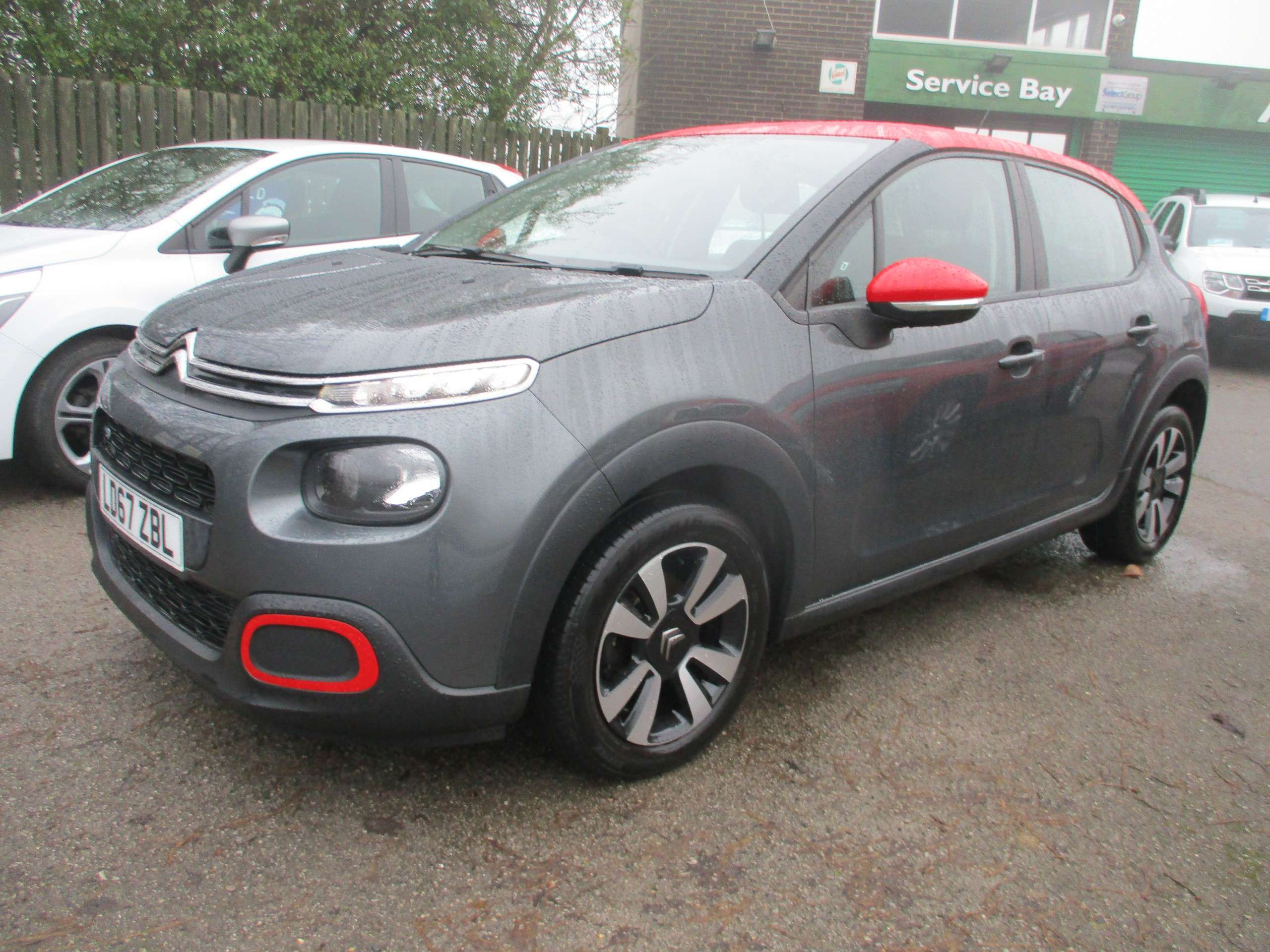A 2017 CITROEN C3 1.2 PureTech Feel Hatchback 5dr Petrol Manual Euro 6 (82 ps) A 2017 CITROEN C3 1.2 PureTech Feel Hatchback 5dr Petrol Manual Euro 6 (82 ps)