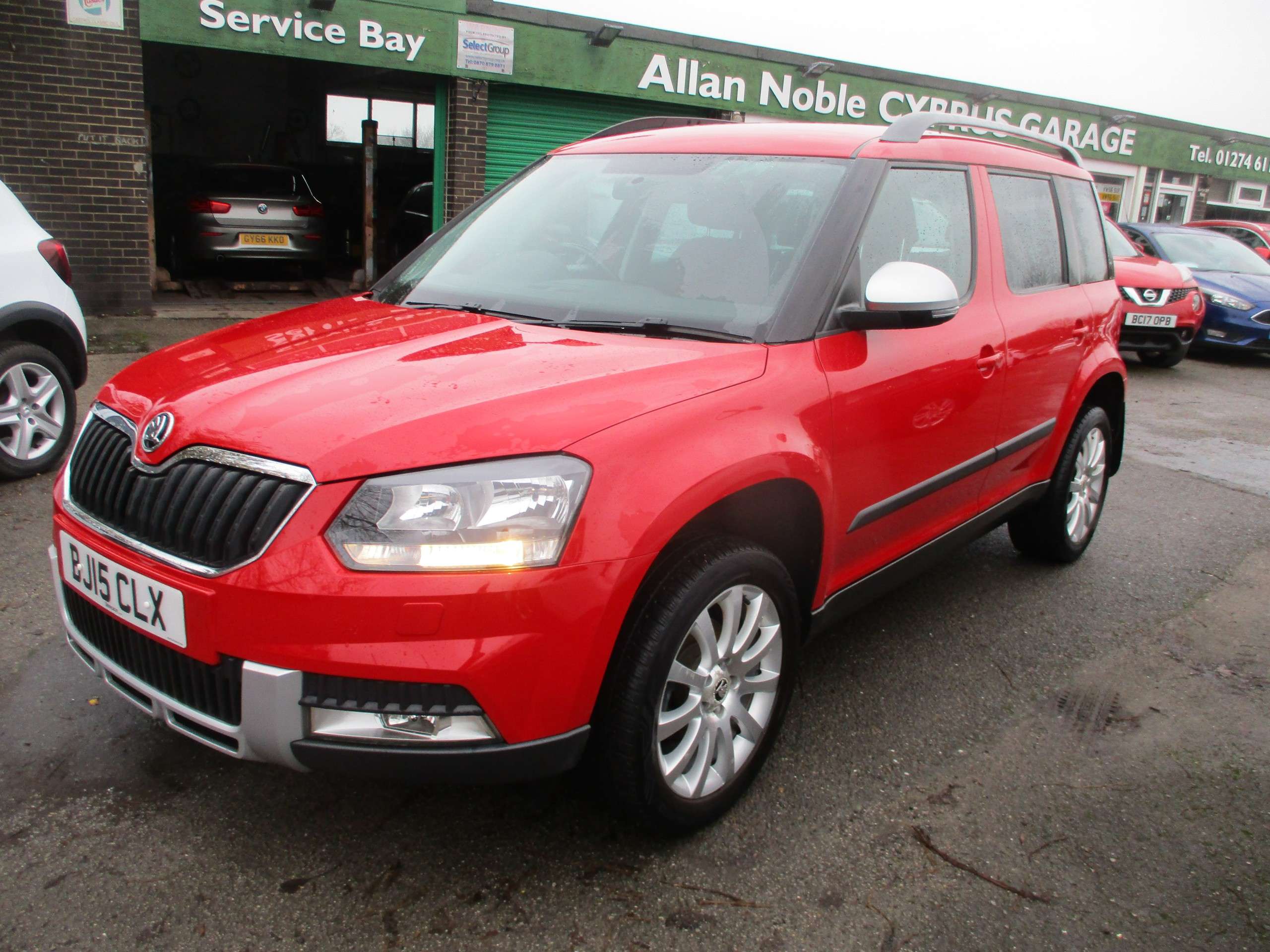 A 2015 SKODA YETI 1.2 TSI SE Outdoor 5dr Petrol Manual Euro 5 (105 ps) A 2015 SKODA YETI 1.2 TSI SE Outdoor 5dr Petrol Manual Euro 5 (105 ps)